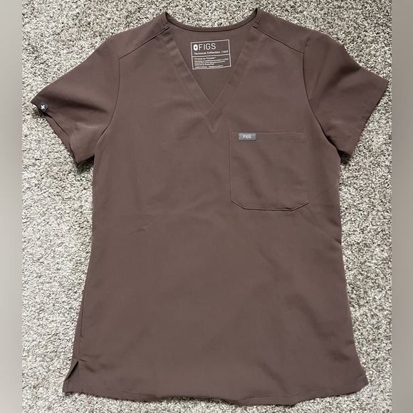 Figs Brown (Smokey Taupe) Scrub Set with Pink Drawstring - Picture 5 of 7